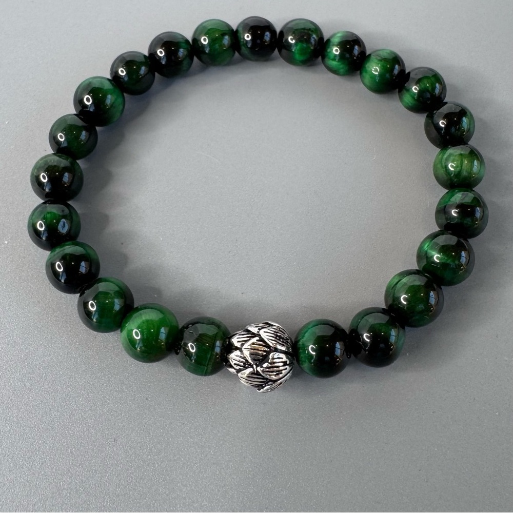 Hand Crafted Green Tiger Eye Beaded Stretch Bracelet 6.5” to 6.75”” Lotus NWT